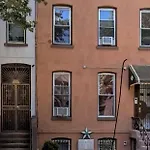 Brownstone Living Hotel *