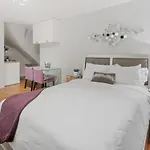 Elevate Apartments At Times Square