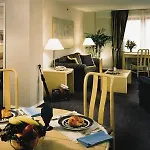Eastgate Tower Hotel 3*