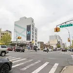 Hotel Ninety Five Fordham / St. Barnabas Hospital