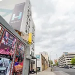 Ninety Five Fordham / St. Barnabas Hospital Hotel 4*