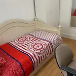 Classical American House 4 Guest house *