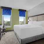 Hotel 1200