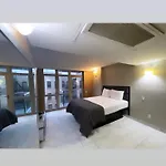 Hotel Hotel Henny 3*