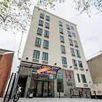 Hotel Ninety Five Near Parkchester