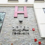 Hotel Ninety Five Near Parkchester