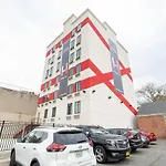 Hotel Ninety Five Near Parkchester