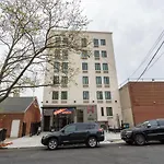 Hotel Ninety Five Near Parkchester