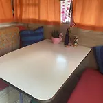 Chalet 60s Surf Camper With Nyc Skyline View In Rockaway New York