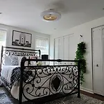 Homestay Luxe Brooklyn Getaway New York