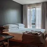 Dutch House Hotel