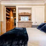 1899 Historic Luxury Brooklyn Brownstone Apartment New York