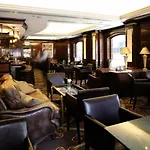 Hotel Warwick 4*