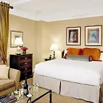 Warwick 4* New York