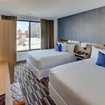 Microtel By Wyndham Long Island