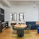 Placemakr Street Aparthotel