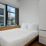 Aparthotel Placemakr Street