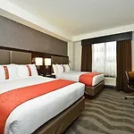 Fairfield & By Marriott Staten Island Hotel New York