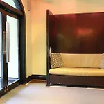 Hotel Park West 3*