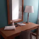 West Side Ymca Hostel *