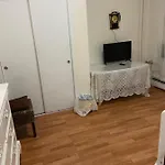 Guest house A Big In Queens