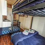 Hello Broadway Apartment