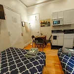 Apartment Hello Broadway