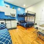 Hello Broadway Apartment