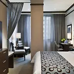 The Pearl 4*