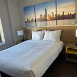 Days Inn & Suites By Wyndham Jamaica Jfk Airport