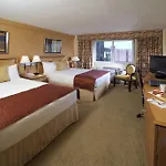 Hotel The Skyline 3*