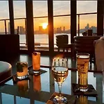 Hugo Hotel 4*