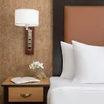 The At Fifth Avenue Hotel 3*