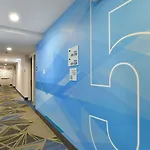 Hotel Country & By Radisson, Staten Island 3*