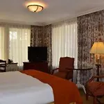 Hotel The Street New York