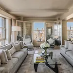 Hotel The Carlyle, A Rosewood New York
