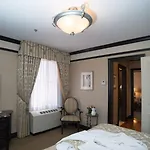 Hotel Lucerne New York