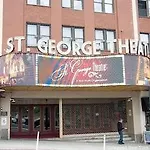 Hotel Fairfield & By Marriott Staten Island 3*