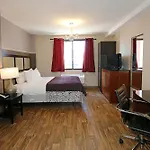 Hotel Vetiver / Manhattan Skyline