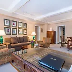 Aparthotel Lombardy