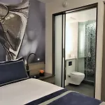Carnegie Hotel 4*