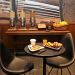 Carnegie Hotel 4*