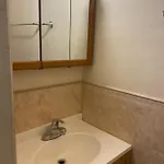 Guest house A Pleasant In Queens New York