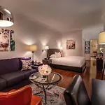Hotel Avalon 4*