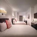 Hotel Avalon 4*