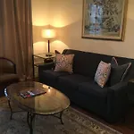 Avalon Hotel 4*