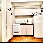 Apartment Manhattan -ues - *