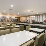 Hotel Western Executive Residency Bronx