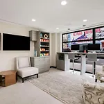 Hotel Western Executive Residency Bronx