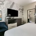 Western Executive Residency Bronx 3*